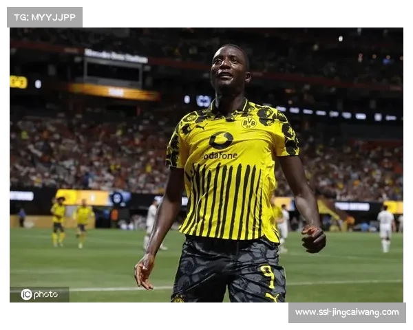 多特蒙德主场2-0完胜亚特兰大,吉拉西传射建功